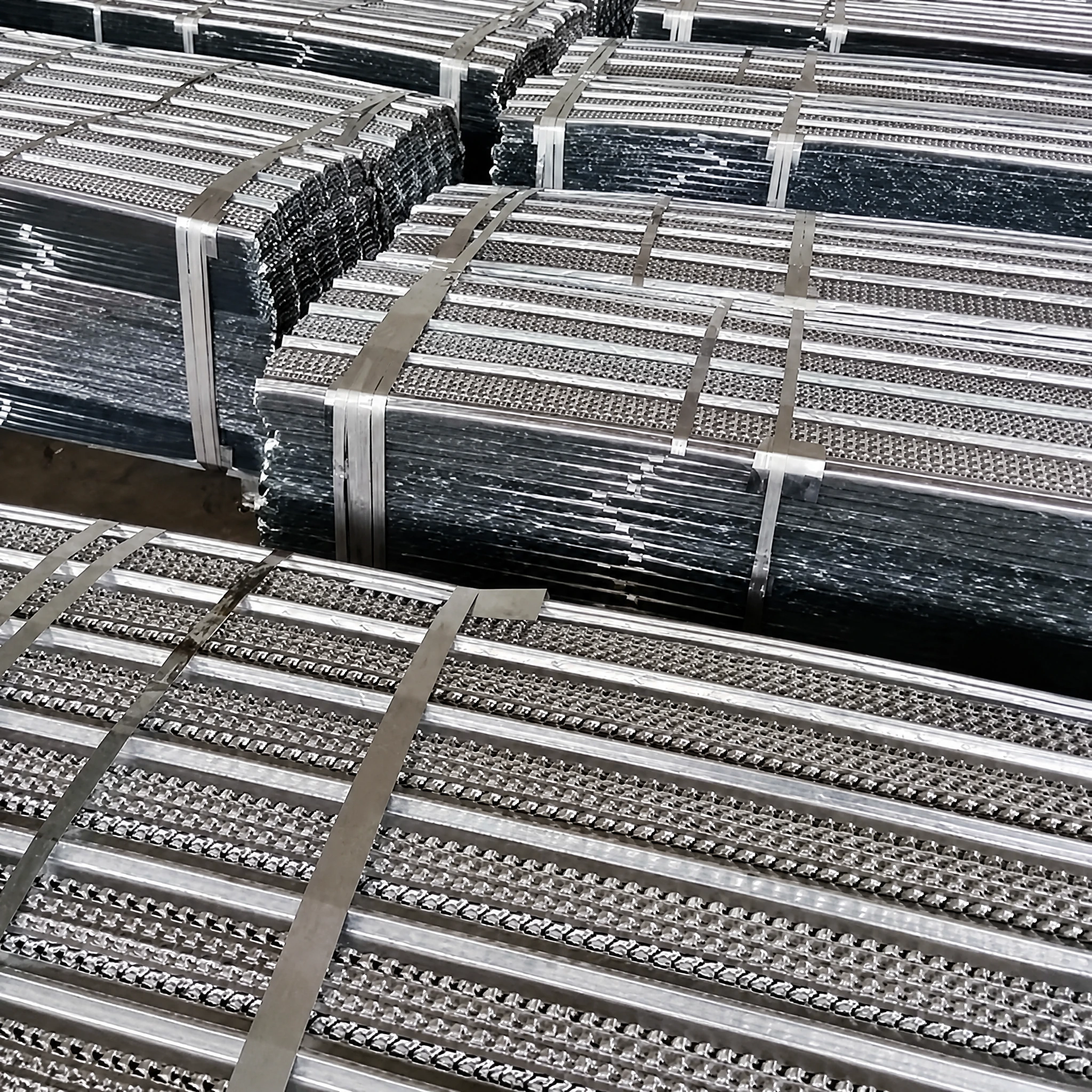High rib expanded metal lath with stiffening ribs close-up